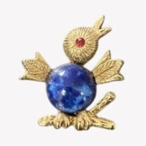 Vtg Sarah Coventry Baby Bird Lapel Pin Blue Cabochon Body w/Red Eye Gold Tone